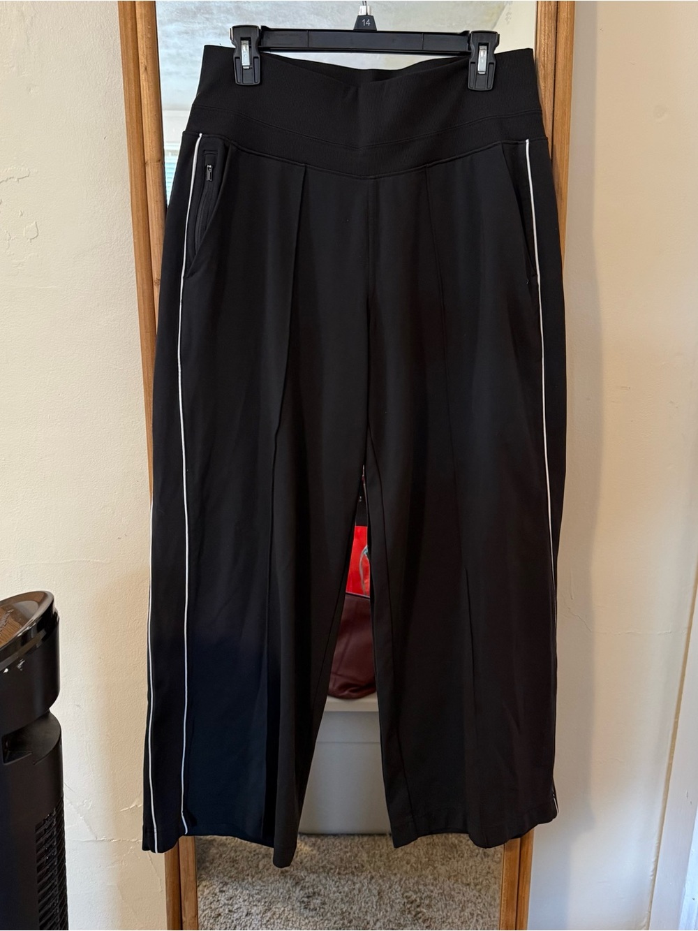 Athleta black white piping wide leg casual pants